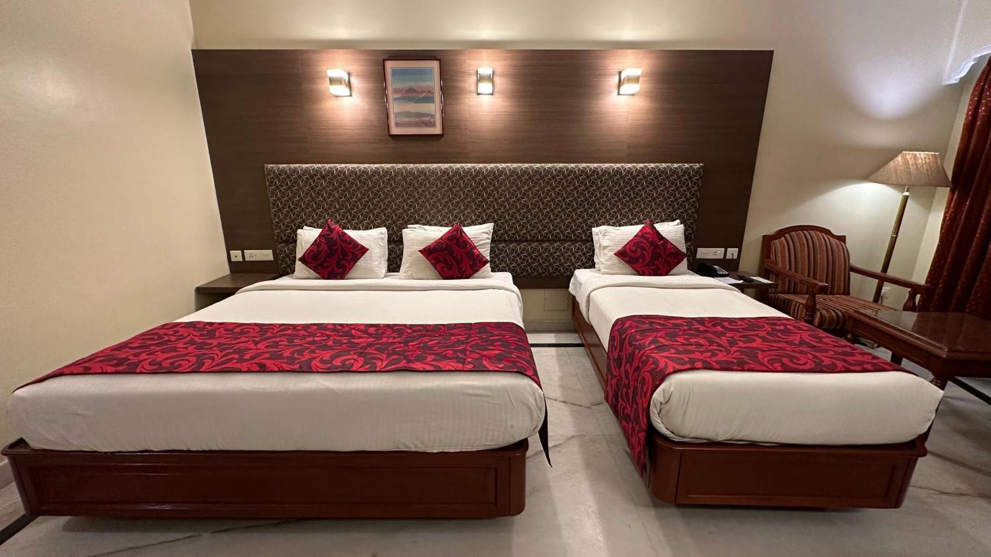 Hotel Annamalai International Пондичерри Экстерьер фото