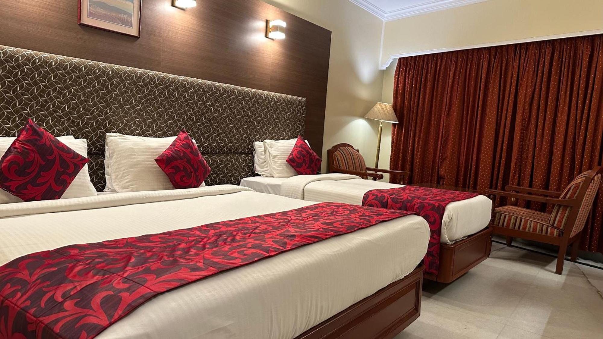 Hotel Annamalai International Пондичерри Экстерьер фото
