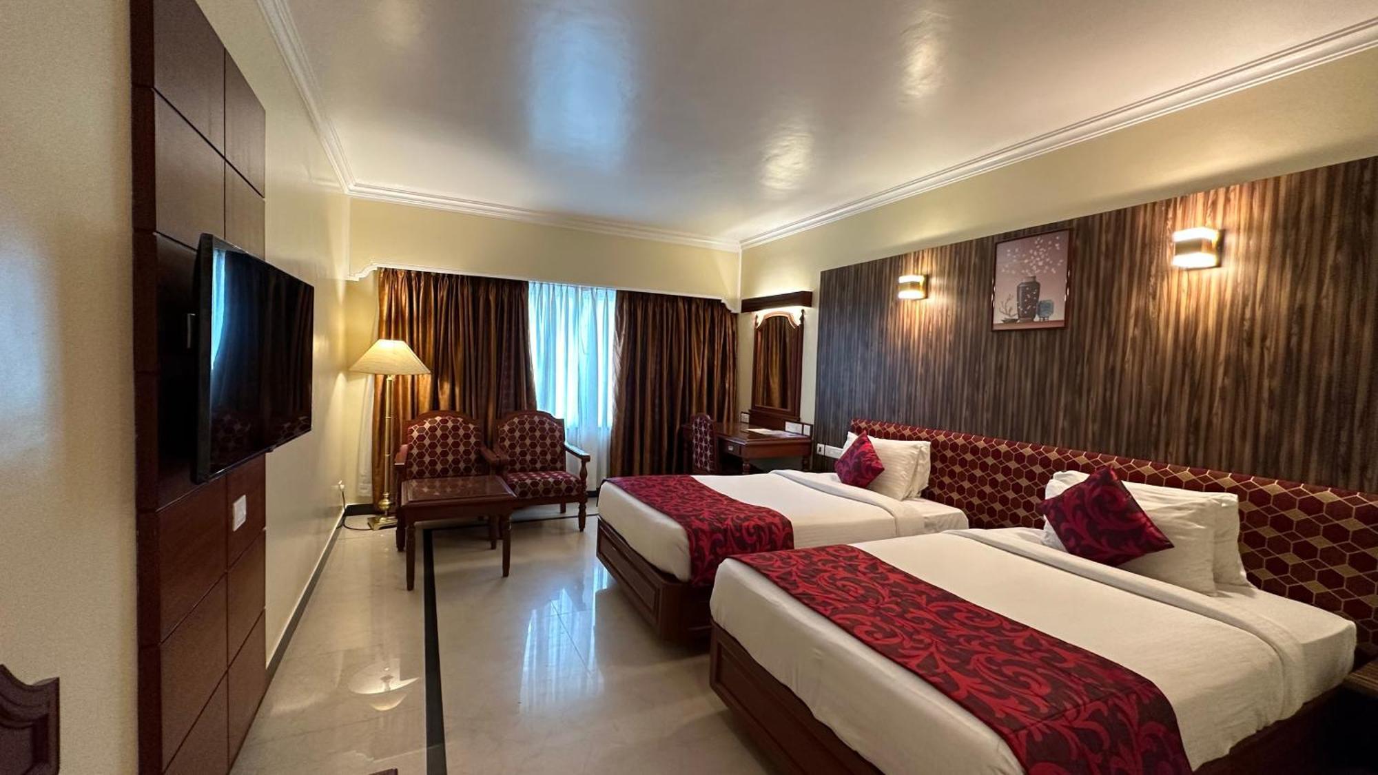 Hotel Annamalai International Пондичерри Экстерьер фото