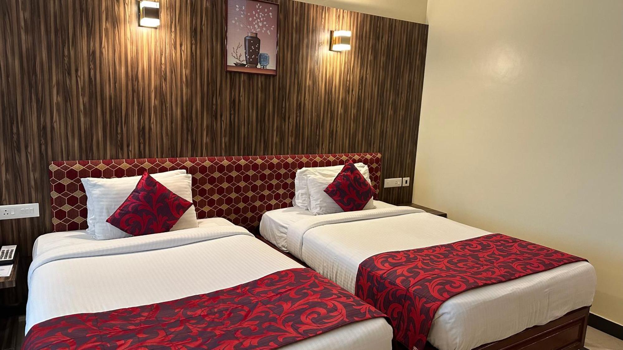 Hotel Annamalai International Пондичерри Экстерьер фото