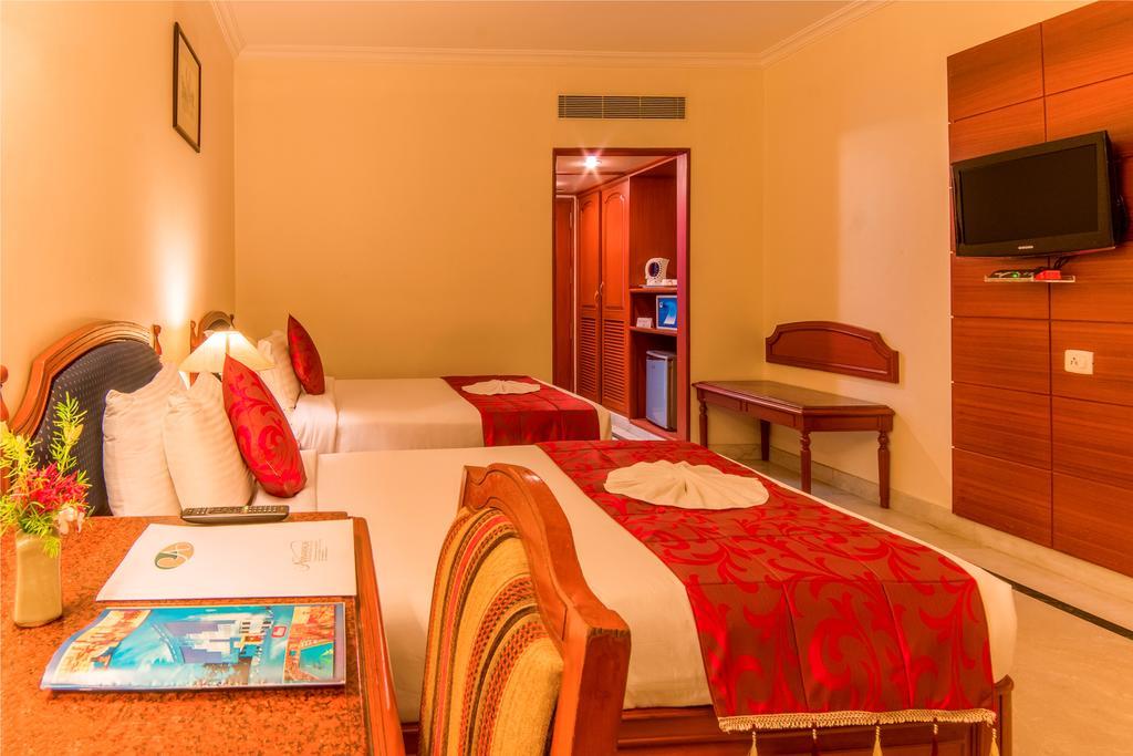 Hotel Annamalai International Пондичерри Экстерьер фото
